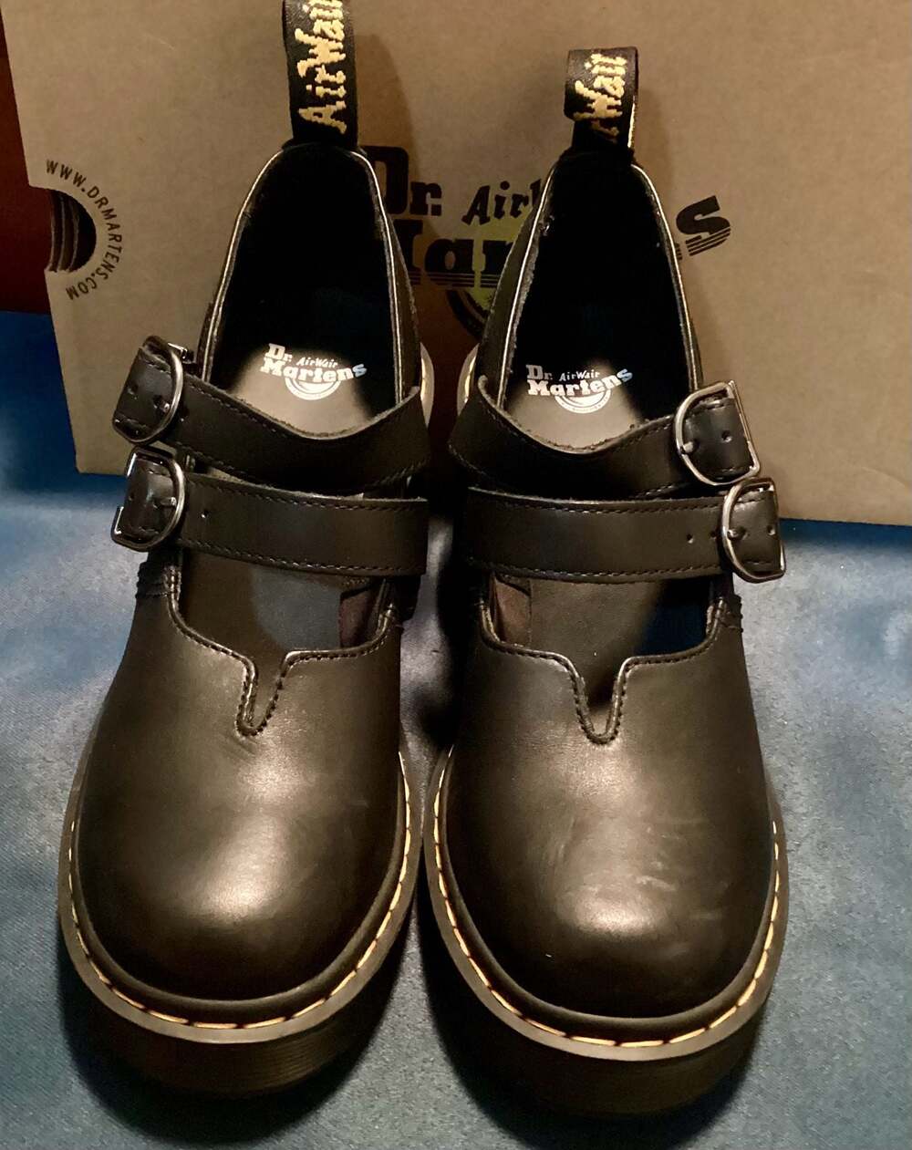 Dr. Martens Eviee Sandal
Leather Heeled Mary Jane Shoes Black
Size 7
